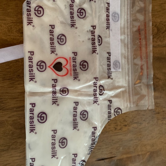 gLove Treat with Parasilk Wax Pro Boot - Picture 2 of 2